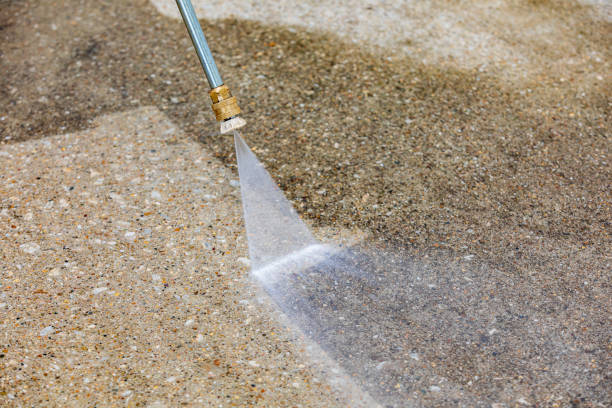 Best Pool Deck Cleaning  in Rio, VA